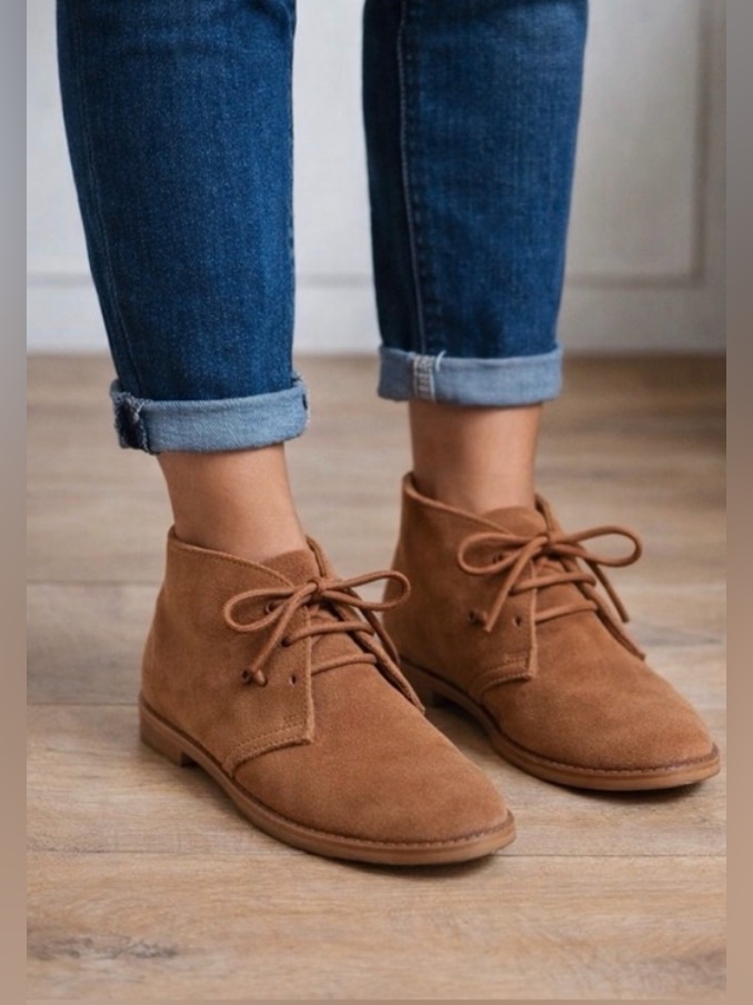 Beek Bunting Booties Taupe Women’s Brown Suede Lace Up Chukka Shoes Sz 9 Luxe